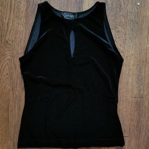 Vintage Garage keyhole velvet top